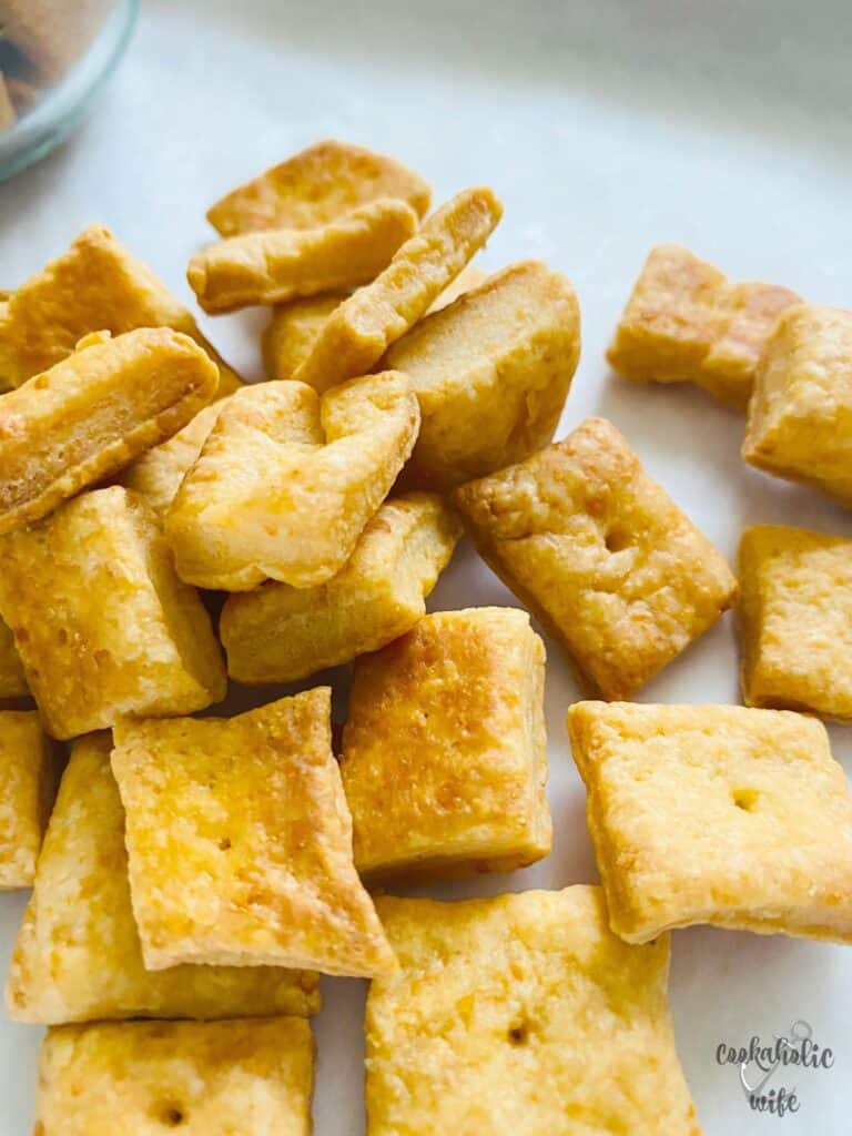 homemade.cheese.crackers