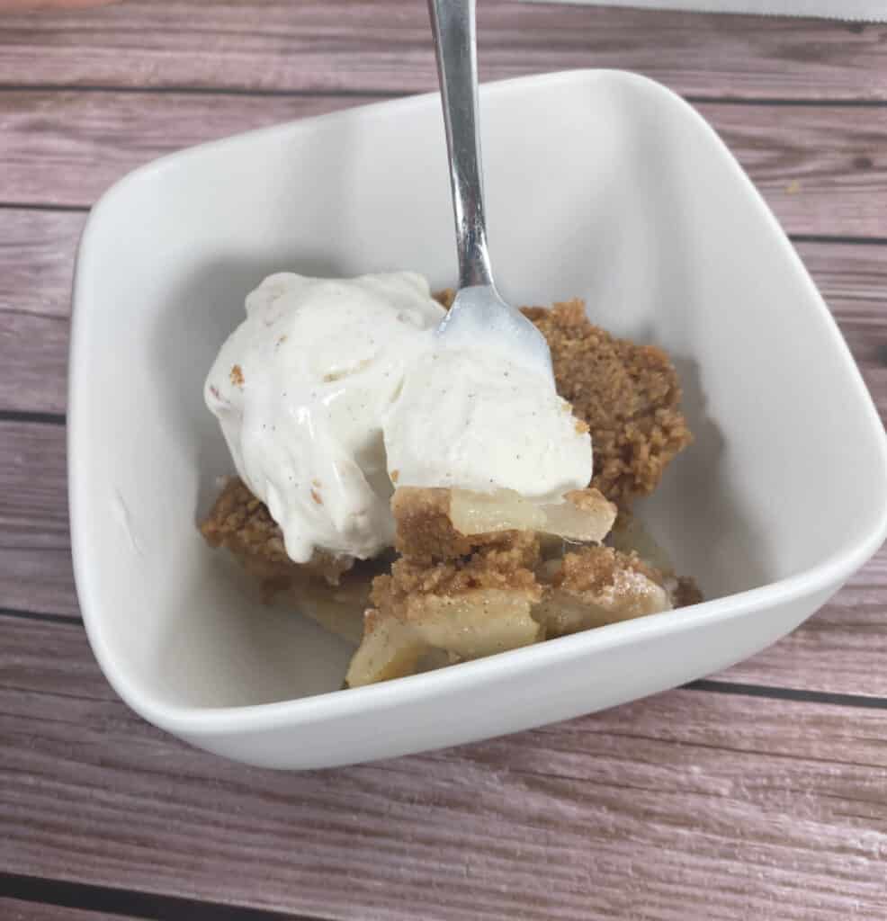 pear brown betty with ice cream 